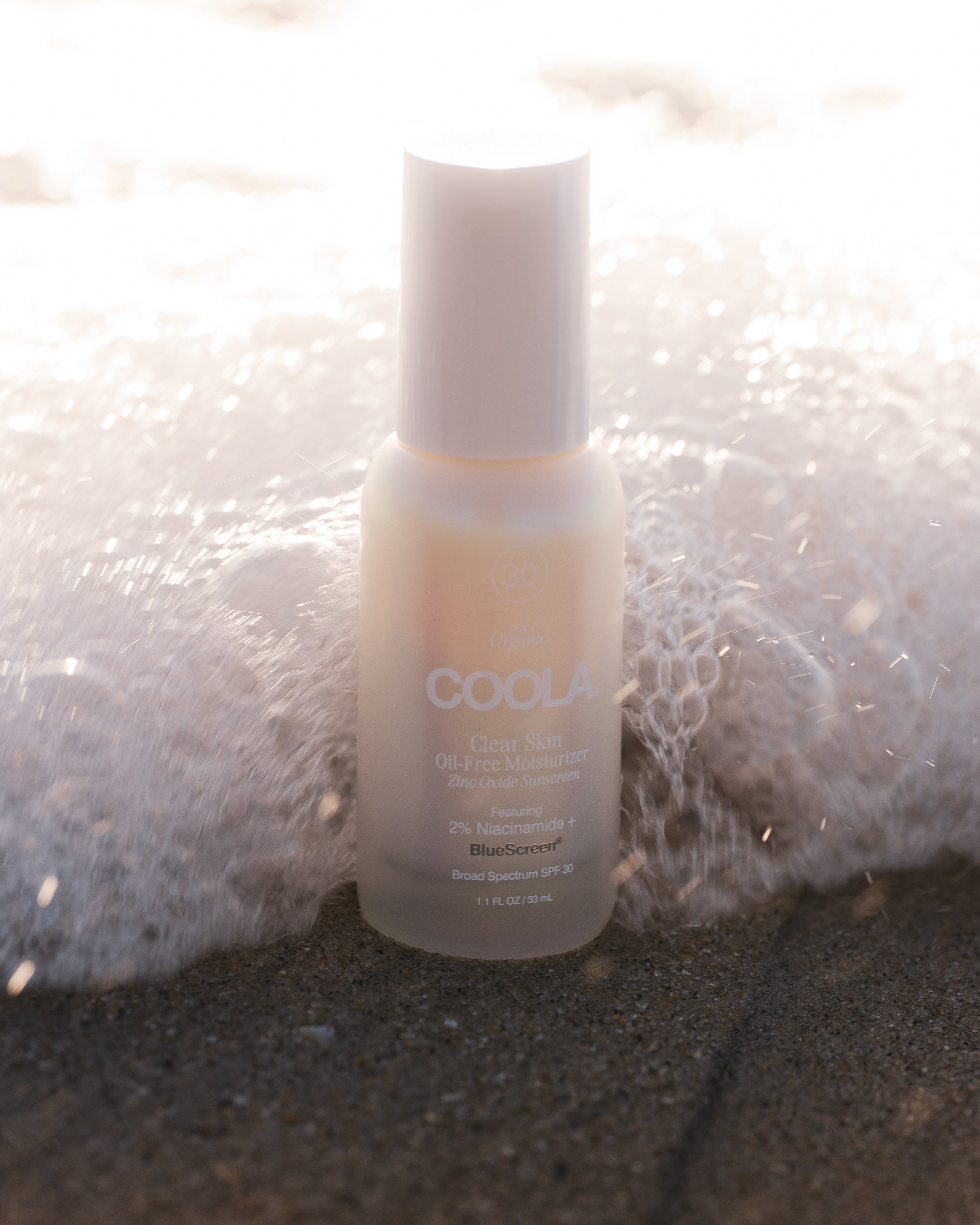 Non-Greasy Sunscreens for Oily Skin: The Best Formulas for a Fresh, Shine-Free Look